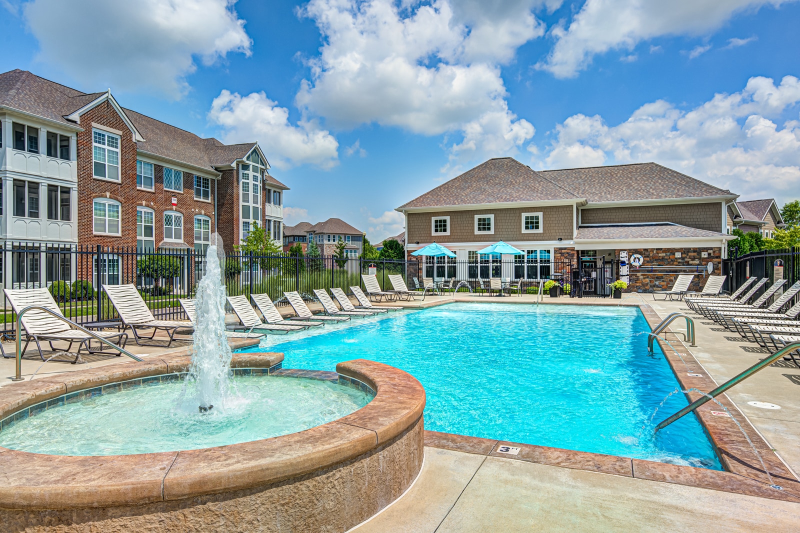 Hamilton-at-Fishers-apartments-24